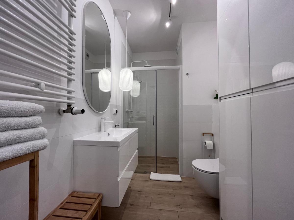 Apartamenty-Wroc Ksiecia Witolda By The River Breslavia Exterior foto
